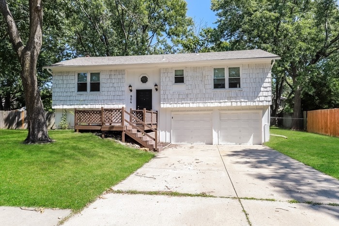 Primary Photo - 804 N Troost St