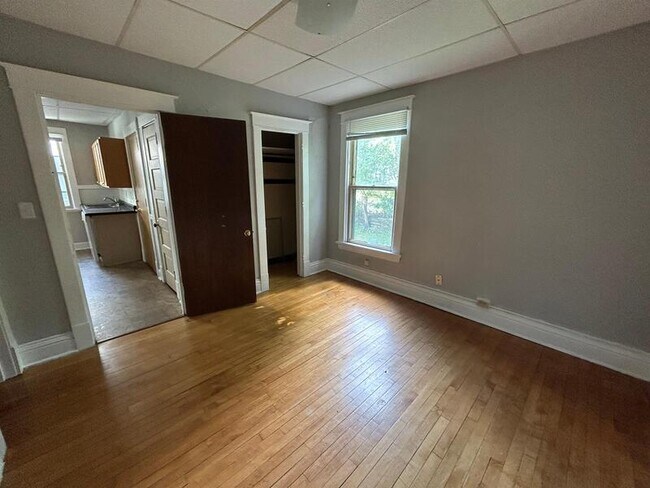 Building Photo - 110 S Blair St