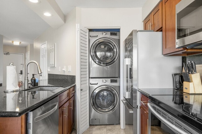 Building Photo - 1032 S Kihei Rd