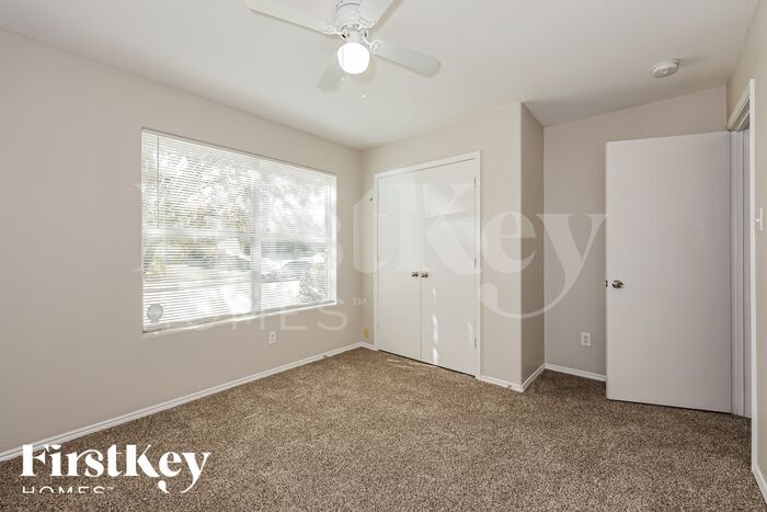 Building Photo - 137 Bushel Ln