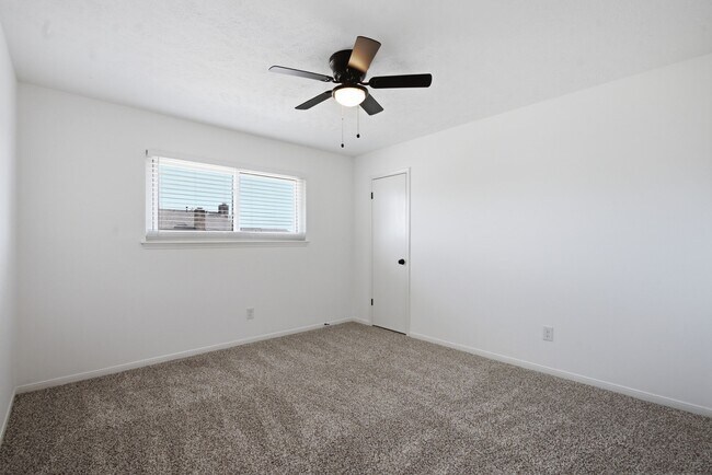 Building Photo - 66 T Huxley Ln