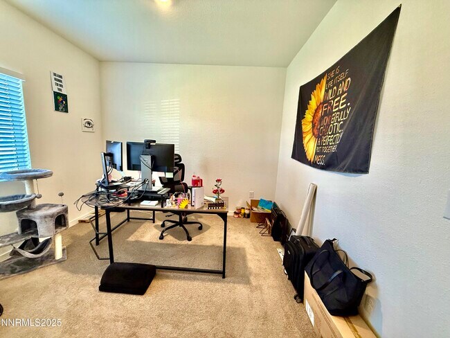 Building Photo - 1154 Alder Dr