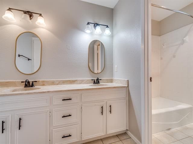 Building Photo - 4401 Woodhill Dr