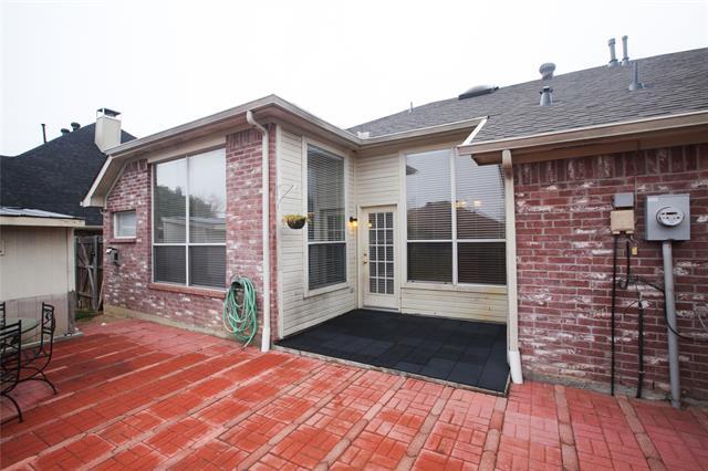 Building Photo - 2120 Los Rios Blvd