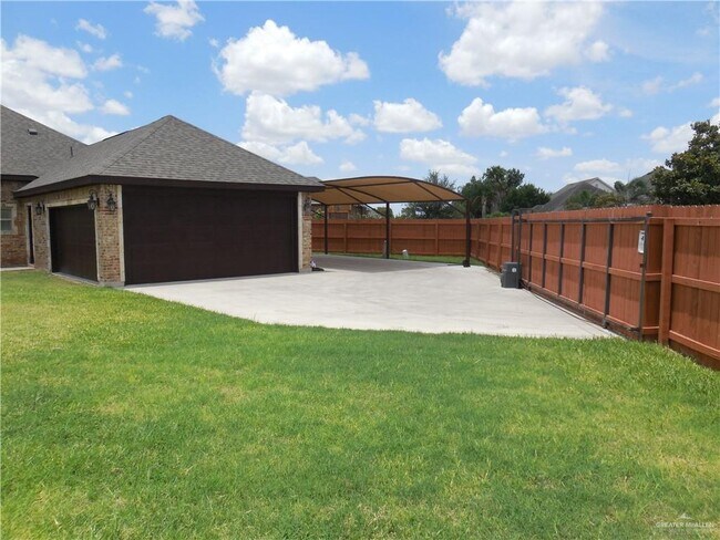 Building Photo - 35 N 23rd St