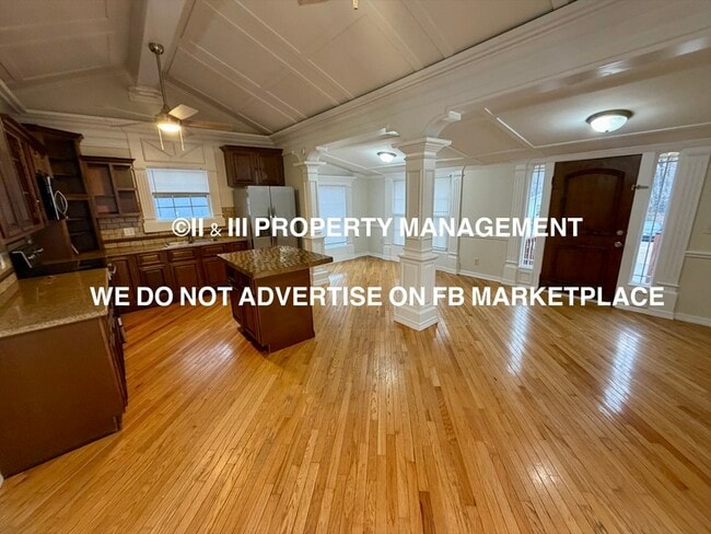 Building Photo - 2609 W 45th Ave