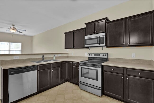 Building Photo - 505 Oyster Rock Ln