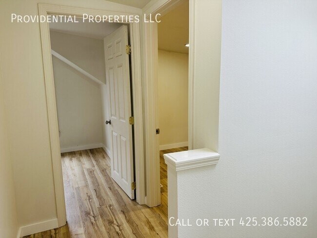 Building Photo - 20620 Larch Way