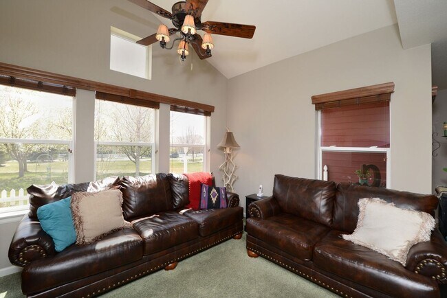 Building Photo - 4061 Temple Gulch Cir