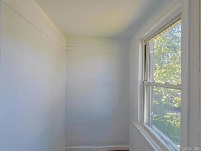 Building Photo - 95 Delafield St