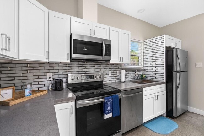 Building Photo - 7101 Foster St