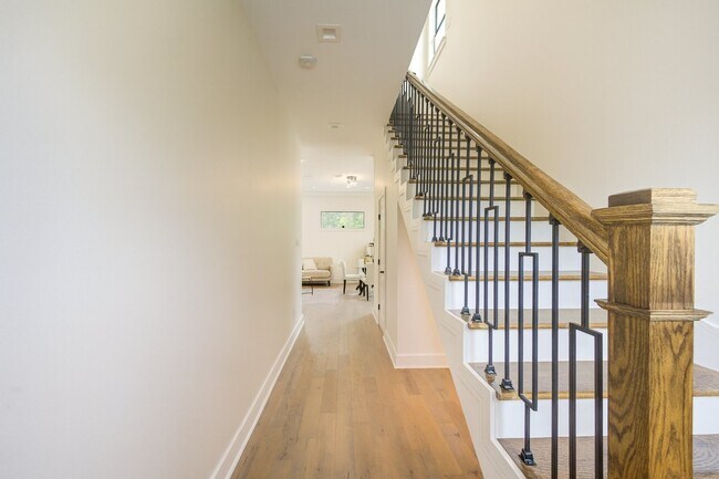 Building Photo - 5831 Outer Banks St