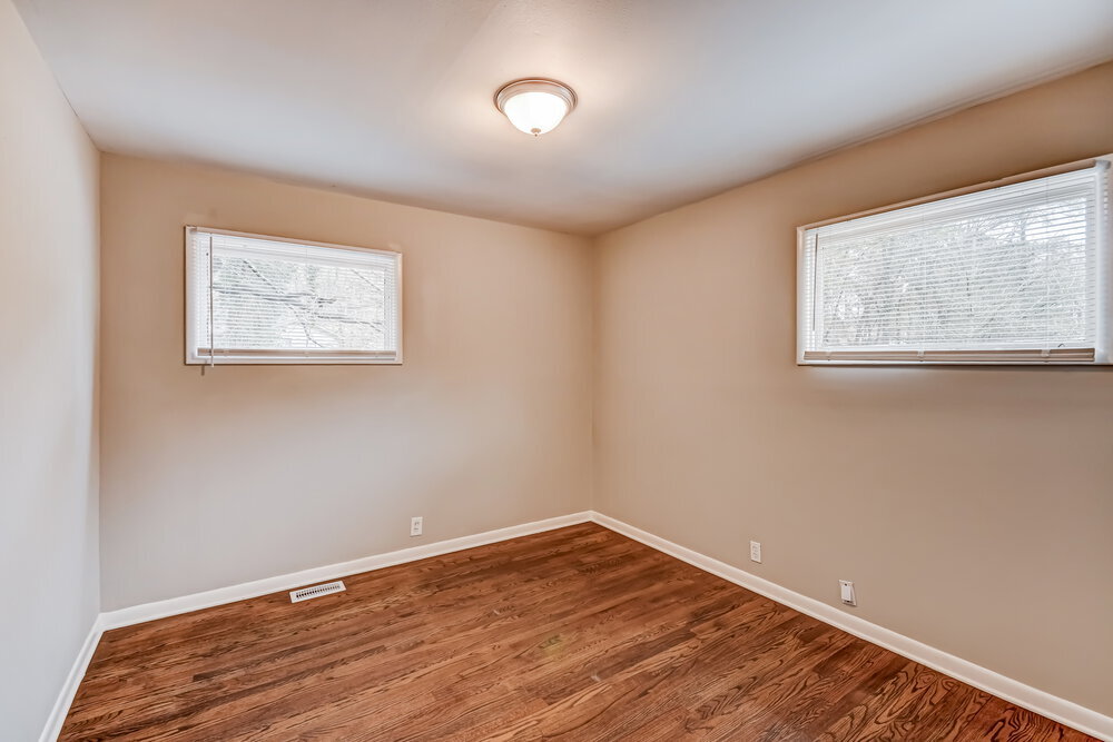 Building Photo - 909 Winchester Dr