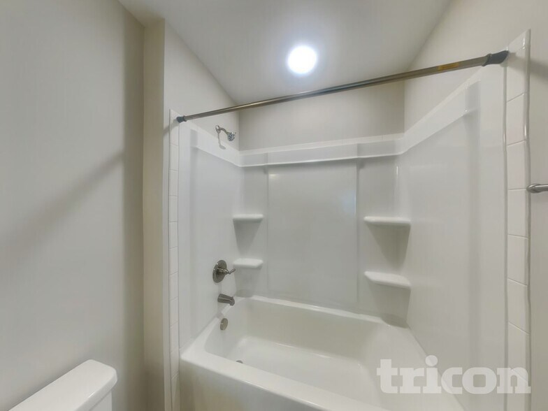 Building Photo - 1167 Eagles Nest Ln