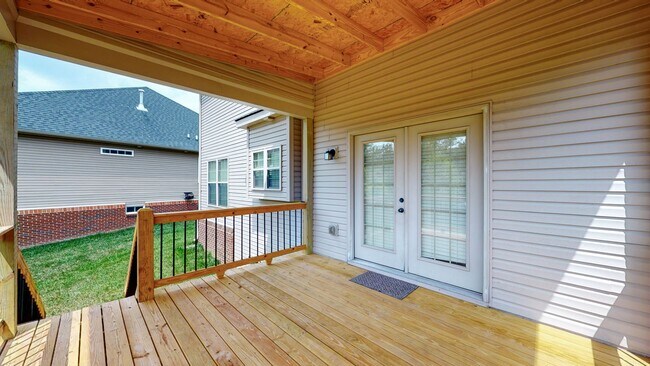 Building Photo - 802 Urton Woods Way