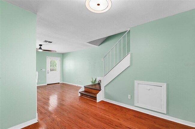 Building Photo - 5704 Bratton Dr