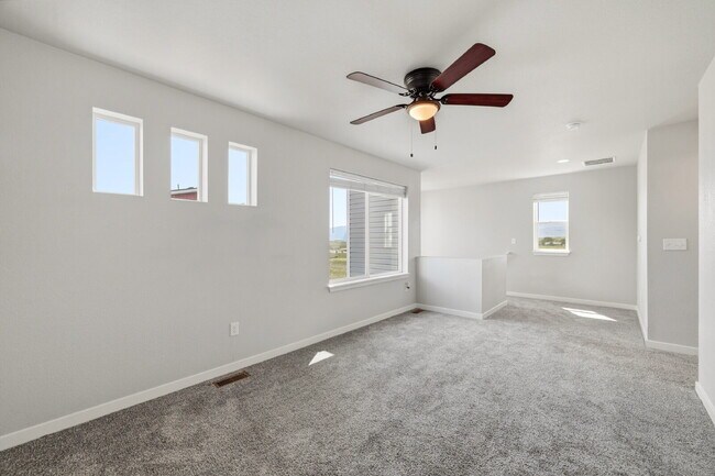 Building Photo - $2,245.95, 3 bed, 2.5 bath, located in Colorado Springs with a Balcony
