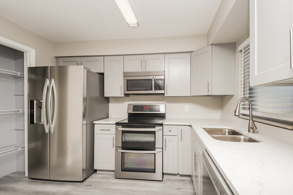 Building Photo - 2022 Valencia Cir