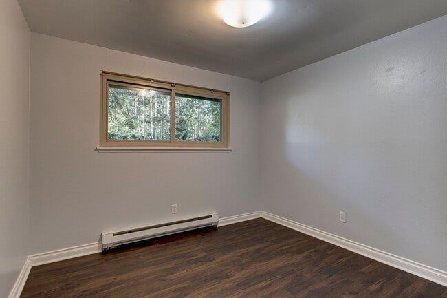 Building Photo - 3 Bed 3 Bath Home near West Beach