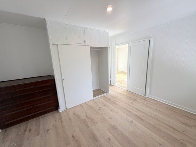 Building Photo - 3369 Paty Dr