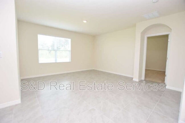 Building Photo - 5552 Siltstone St