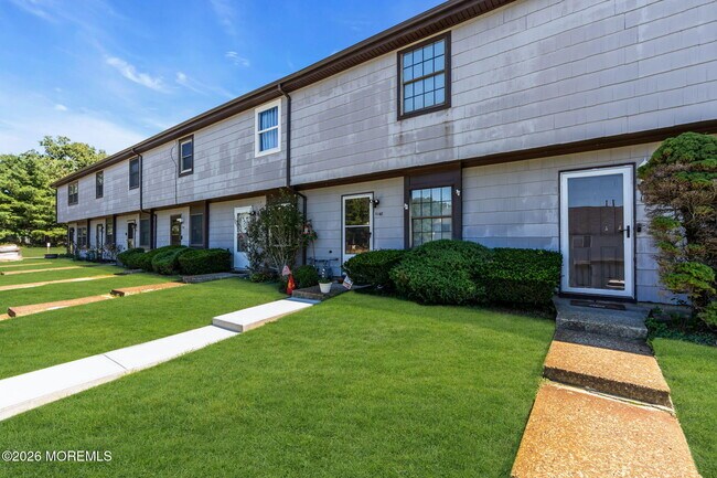 Building Photo - 1146 Sawmill Rd
