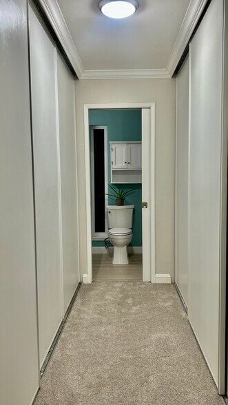 Building Photo - 8985 Alcosta Blvd