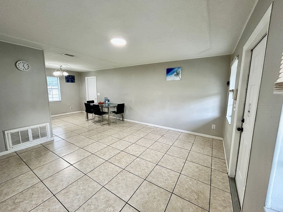 Building Photo - 4418 Porpoise Dr