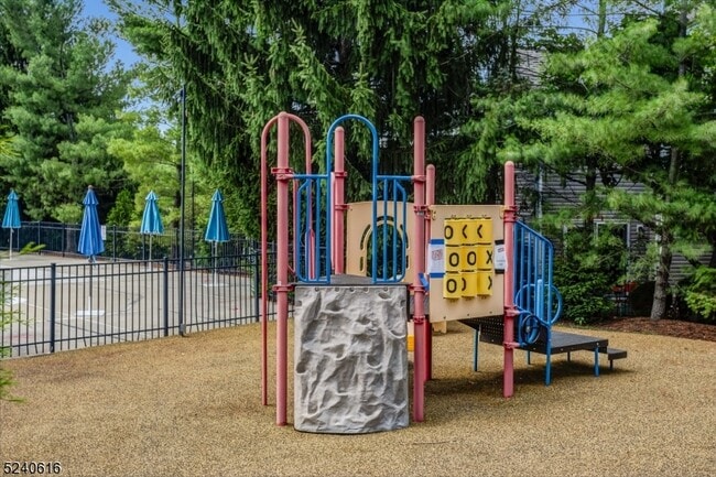 Building Photo - 56 Wescott Rd