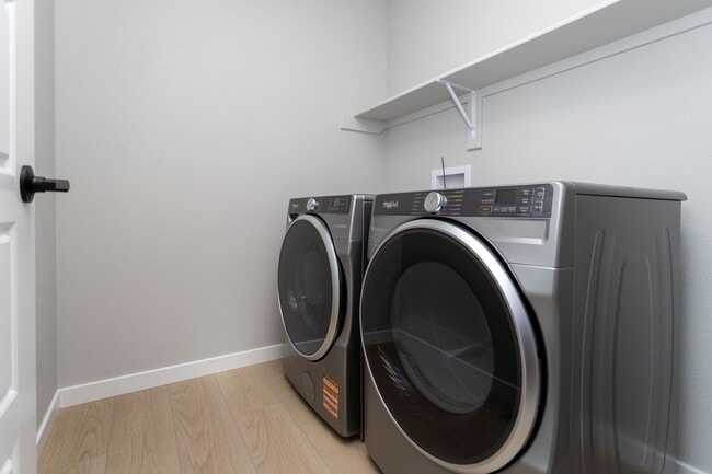 Building Photo - Beautiful, Brand-New Paired Home in Wolf Ranch