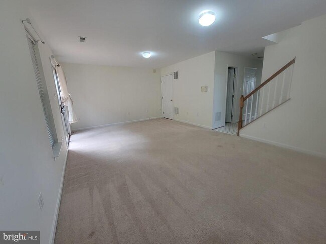 Building Photo - 20872 Ivymount Terrace