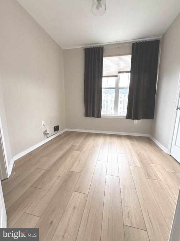 Building Photo - 1641 International Dr