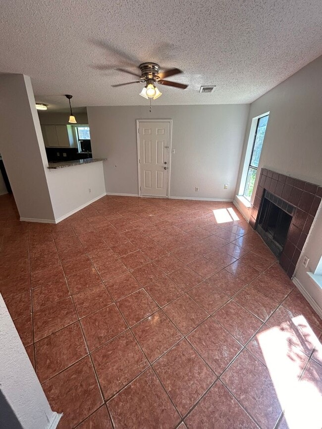 Building Photo - This home is an ideal getaway