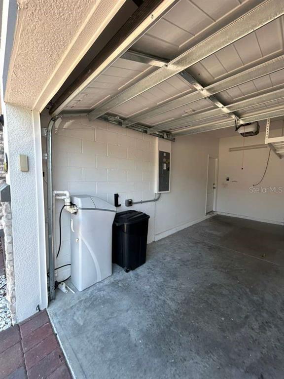 Building Photo - 204 Rustic Loop