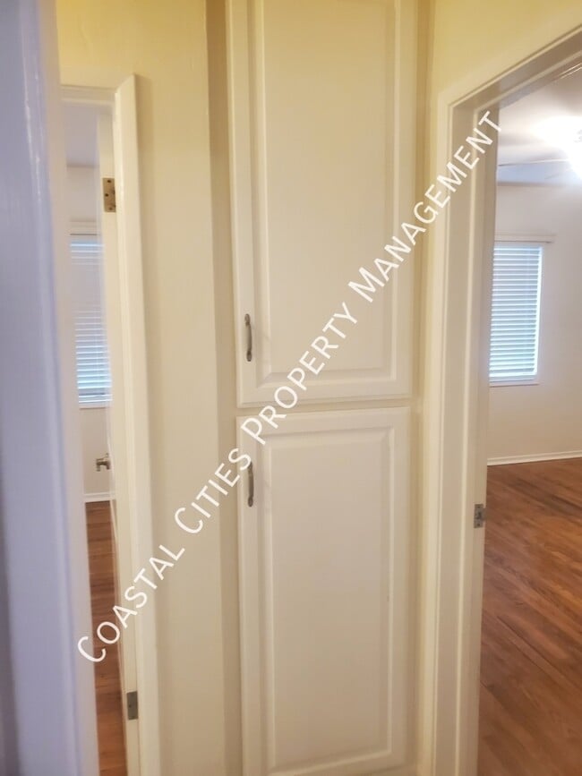 Building Photo - 4408 Ostrom Ave