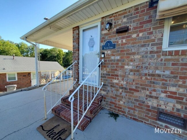Building Photo - 3 Balfer Ct