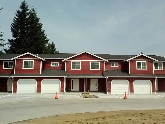 Building Photo - 1947 N Prairie Ln