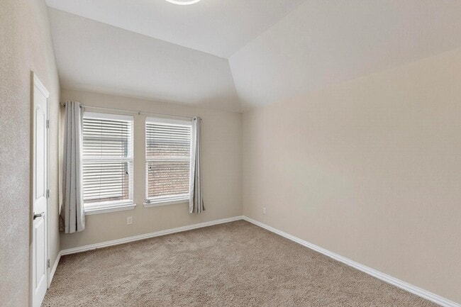 Building Photo - 604 Knightsbridge Ln