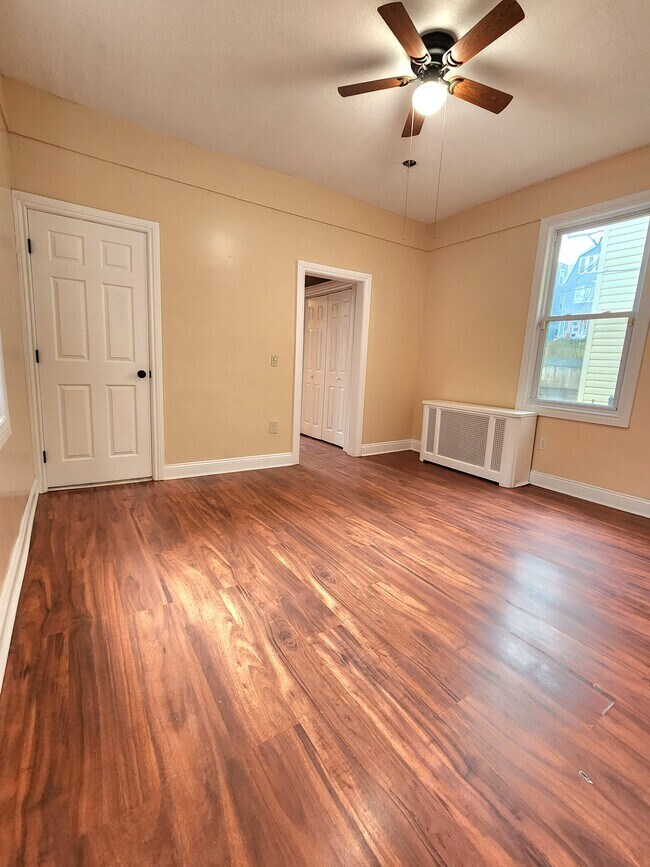 Building Photo - 17 Claremont Ave