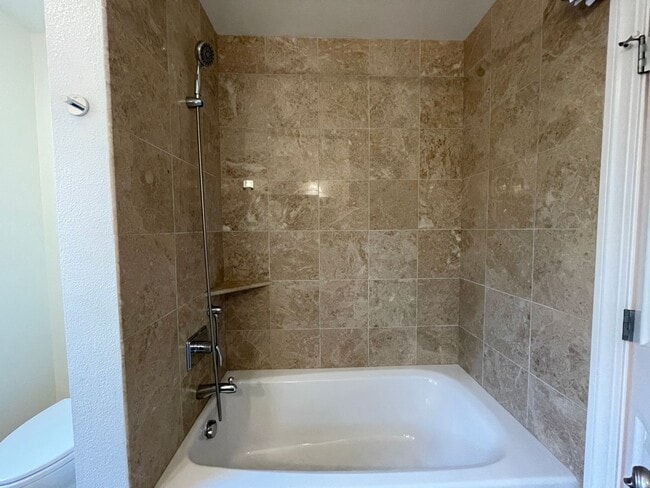 Building Photo - SUNNYVALE - Sunnyvale Updated 4-Bed, 2-Bat...