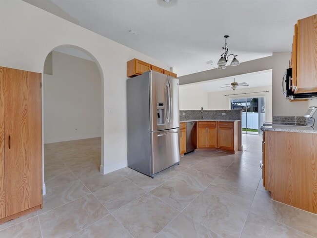 Building Photo - 2111 Corner Point Ct