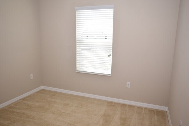 Building Photo - 8019 Jeremy Joseph Aly