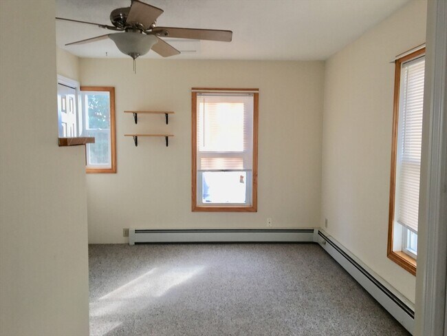 Building Photo - 17 Hudson St