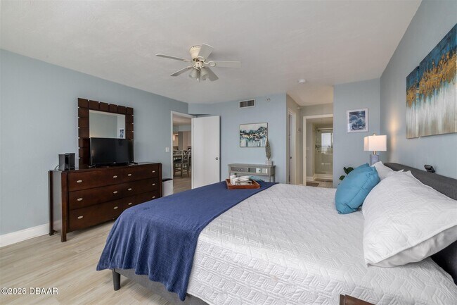 Building Photo - 2545 S Atlantic Ave