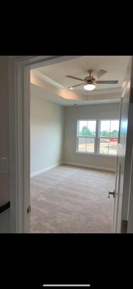 Building Photo - 6 Kohlmyer Dr
