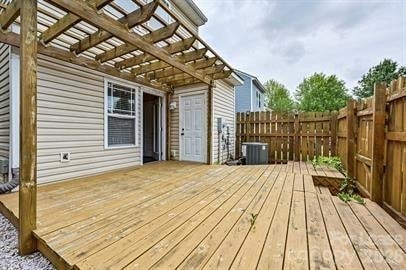 Building Photo - 9612 Mendenhall View Dr