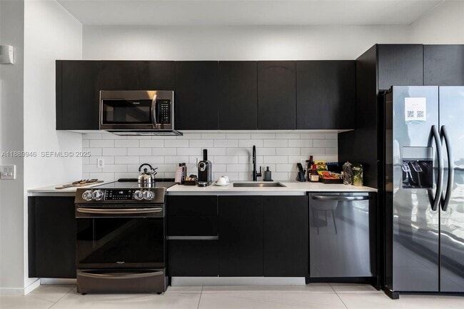 Building Photo - 398 NE 5th St