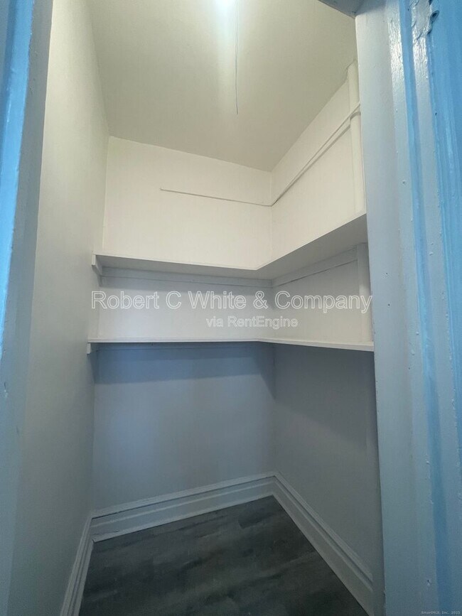 Building Photo - 351 Greenwich Ave