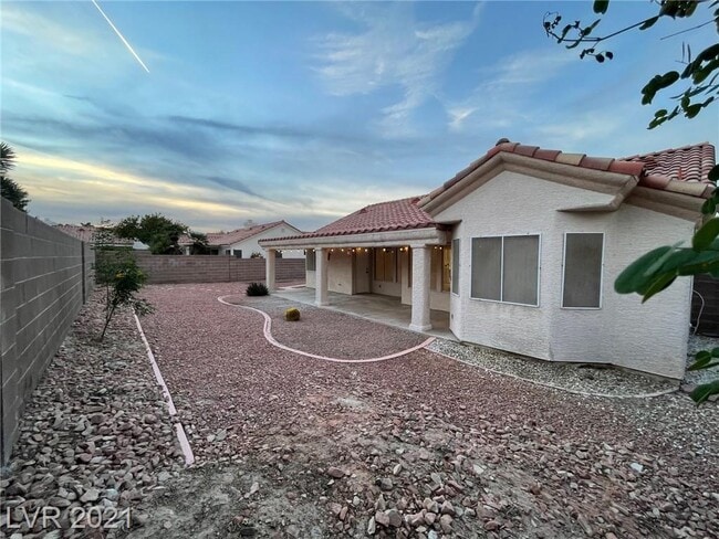 Building Photo - 4817 Crimson Glory Ln