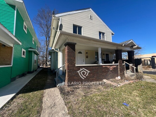 Building Photo - 3722-3724 N Illinois St